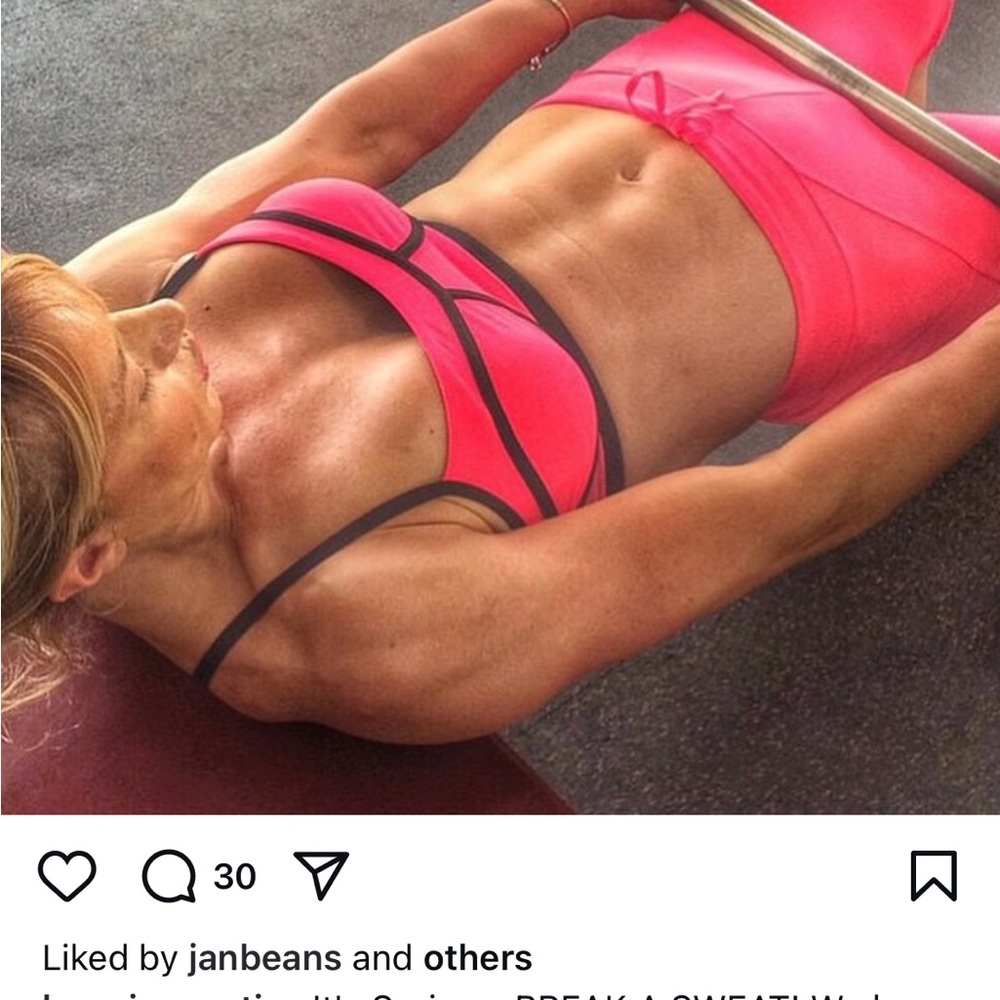 Lorna Jane Pink sports bra